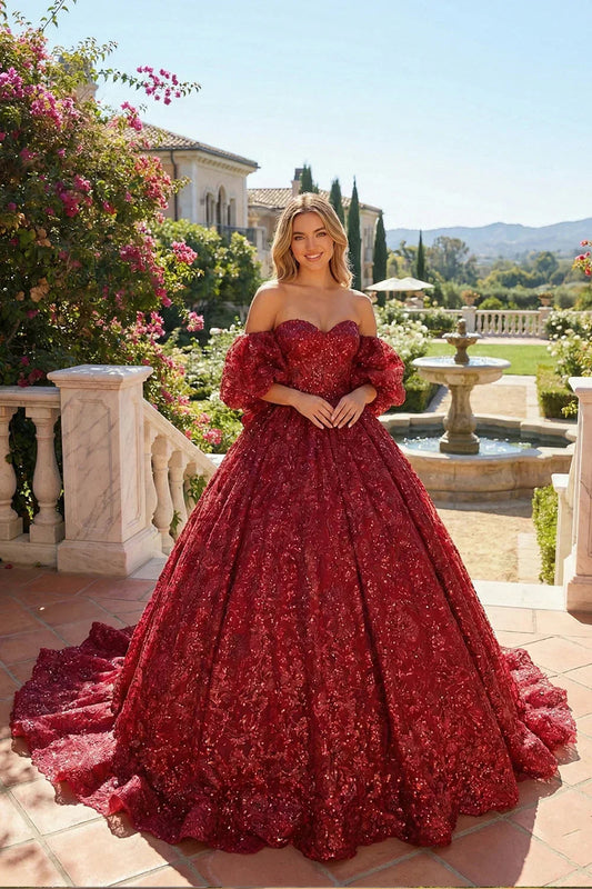 Luxurious Ball Gown Sweetheart Quinceañera Dress With Embroidery | Promspark